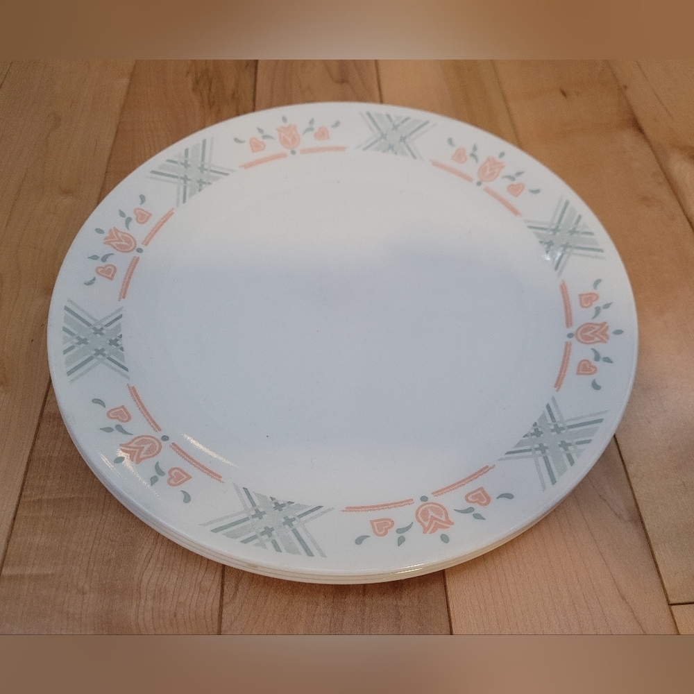 3 Corelle Dutch Lattice dinner plates